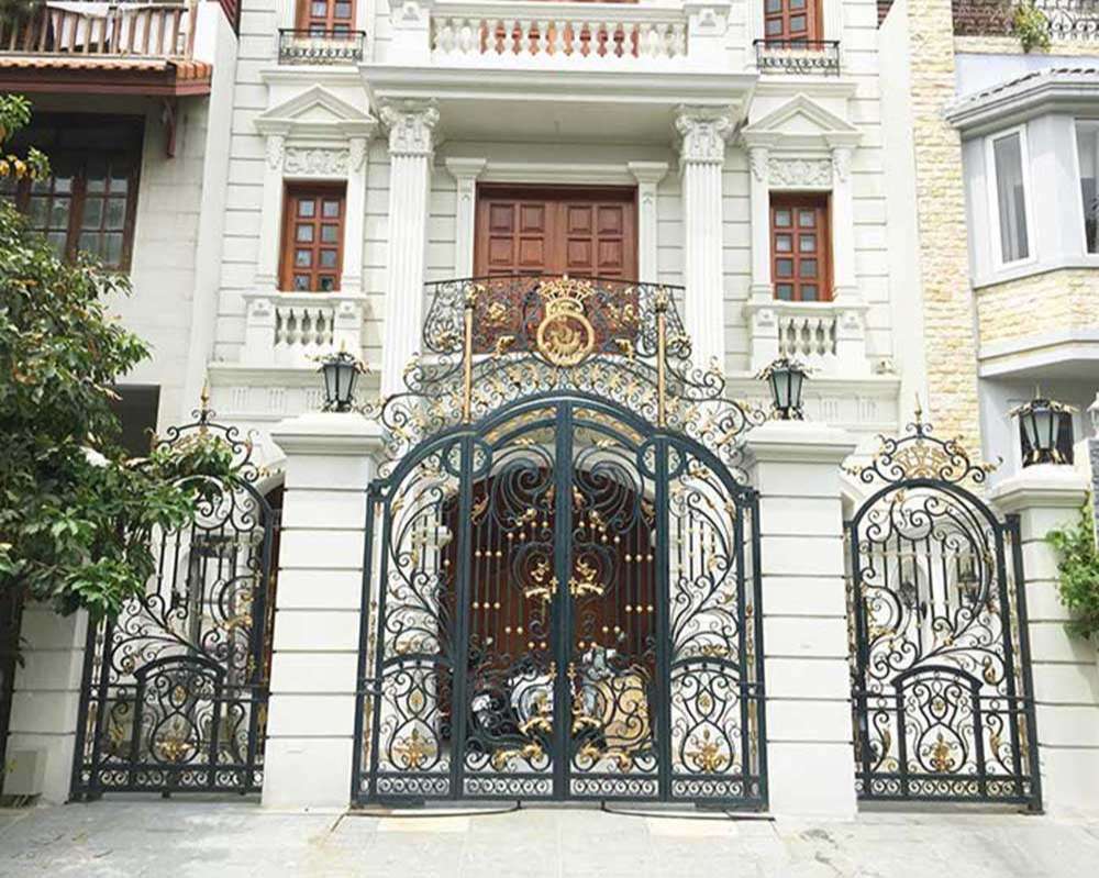 Thi công cổng sắt mỹ thuật đẹp giá rẻ tại Quận 6