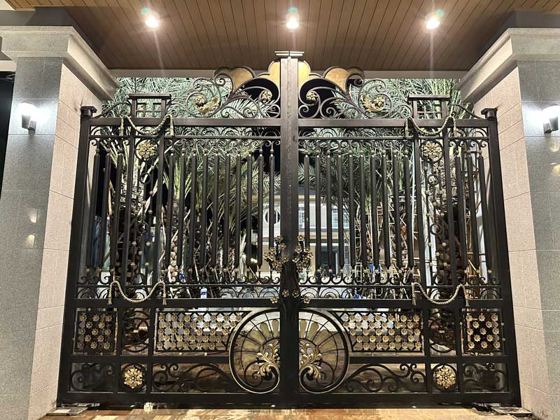 Cửa Cổng 1