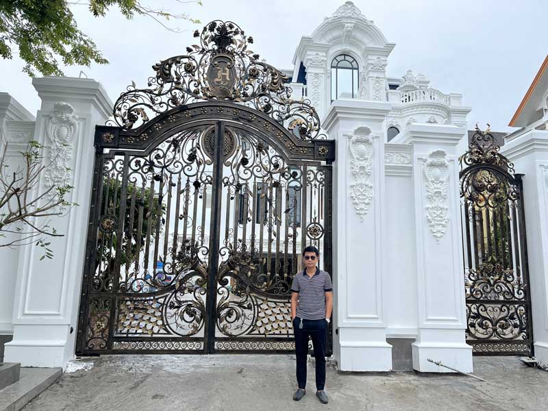 Cửa cổng 6