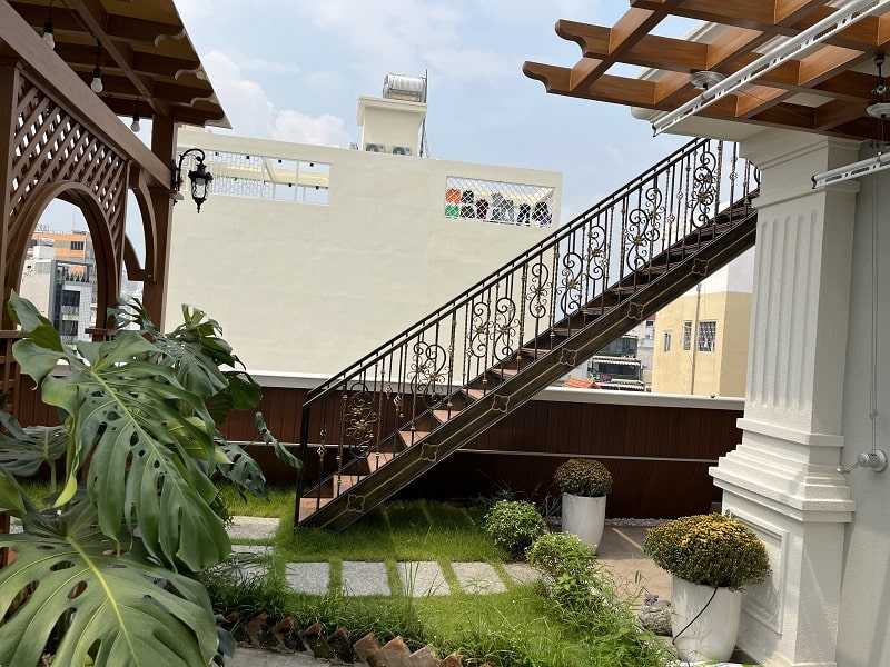 Cầu thang sắt kỹ thuật 13