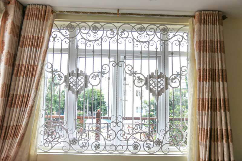 Khung bảo vệ - Nhà cô Bình quận 7