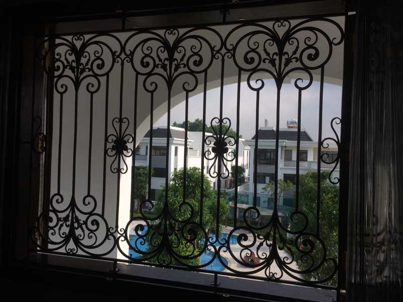 Khung bảo vệ - Chị Nguyệt Hà Nội