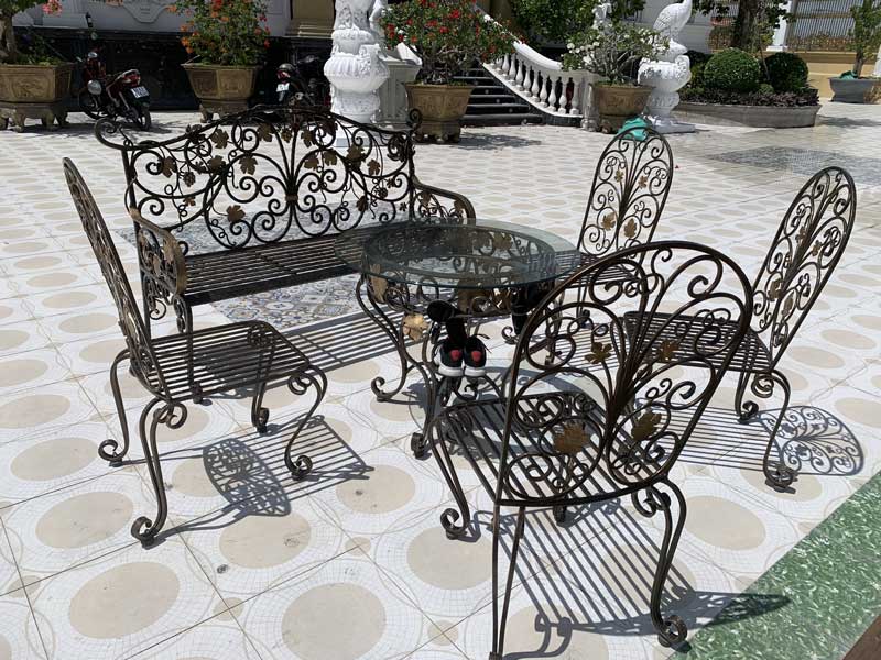 Bàn Ghế Mỹ Thuật Mẫu 2
